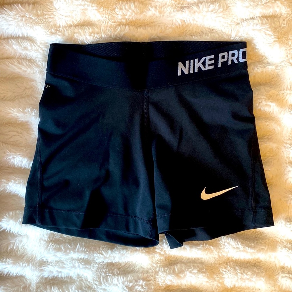 COPY - Womens Nike Pro dry fit shorts